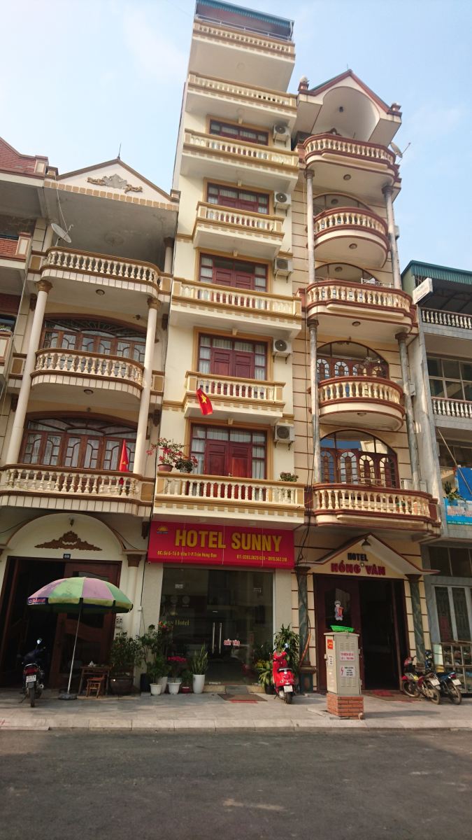Khách sạn Sunny Hạ Long
